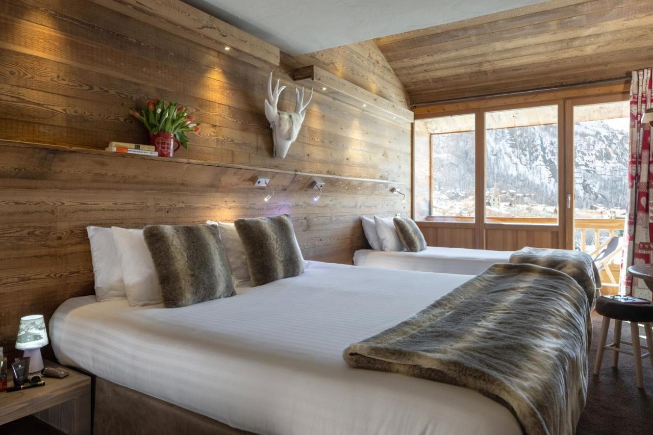 - Village Montana Hotel